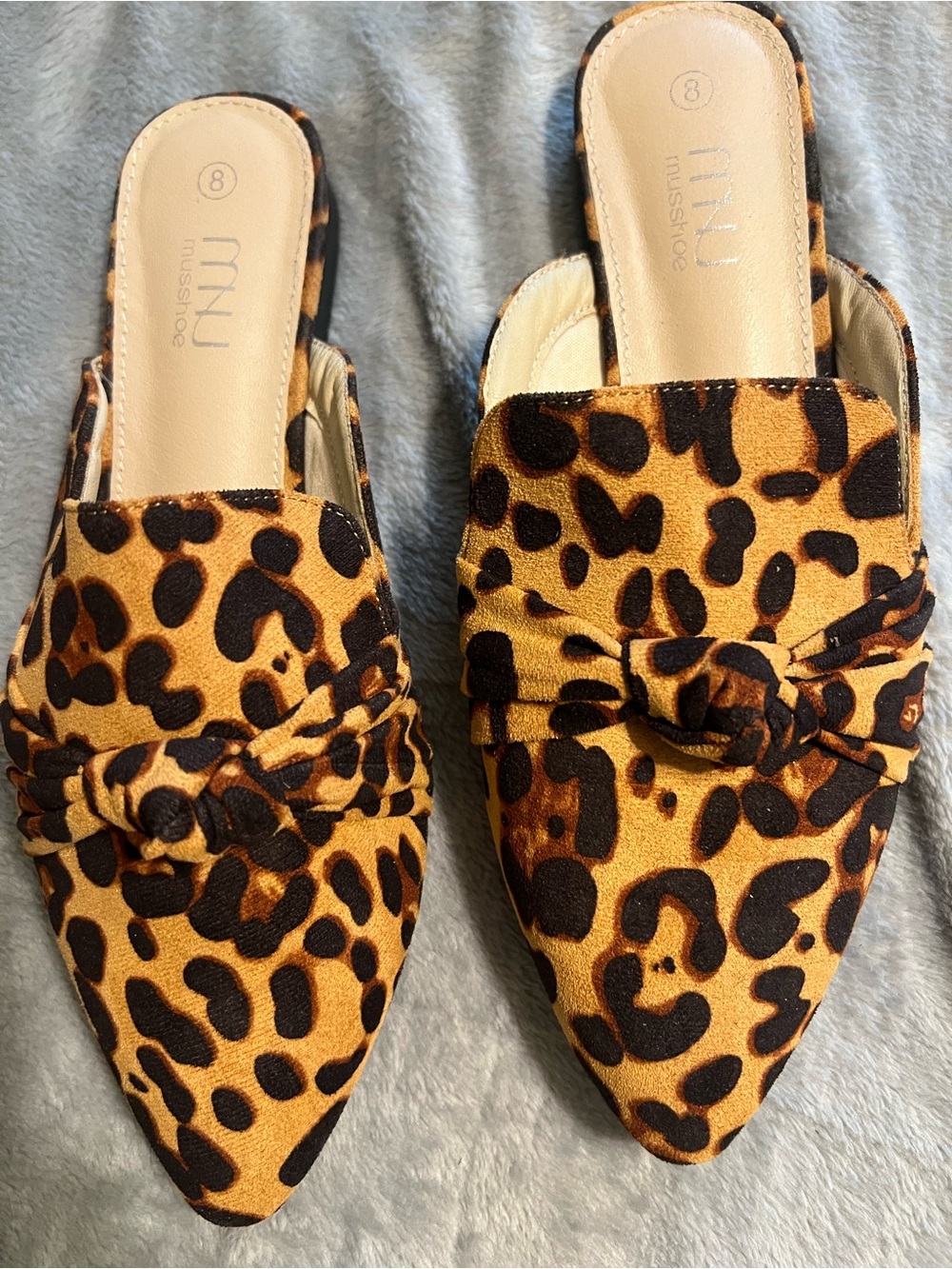 Musshoe Leopard-Print Pointed Toe Knot Mule in Tan and Black